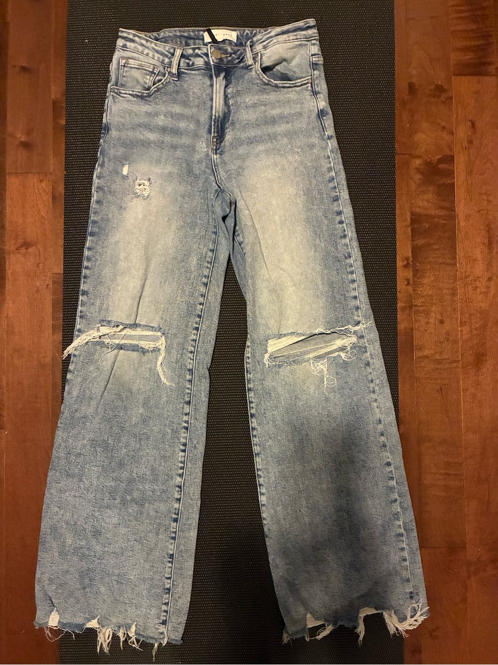 Distressed Light Blue Wide-Leg Women's Jeans